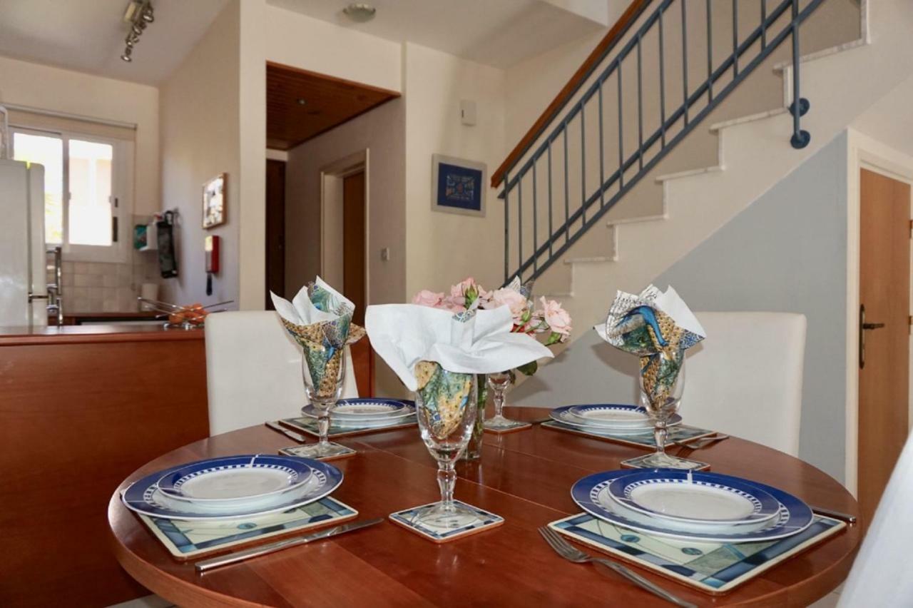 فيلا Aurora Townhouse - Complimentary Paphos Airport Transport المظهر الخارجي الصورة