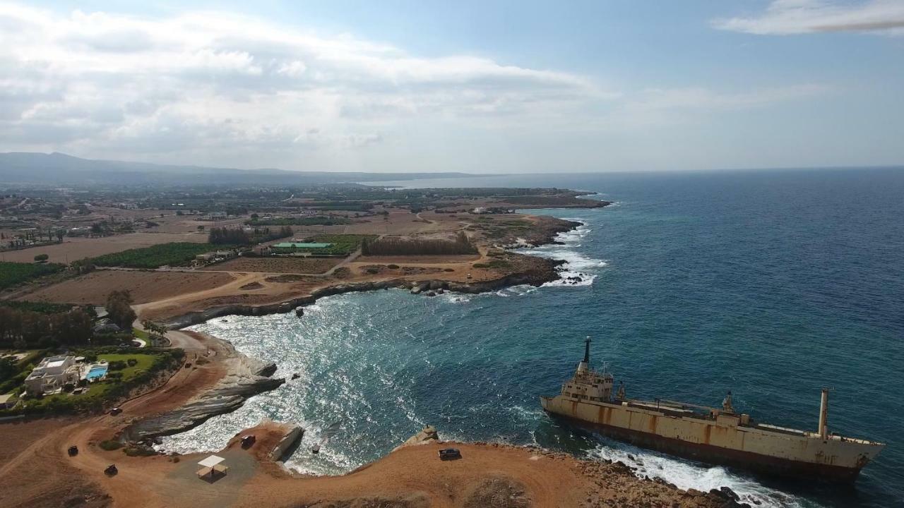 فيلا Aurora Townhouse - Complimentary Paphos Airport Transport المظهر الخارجي الصورة